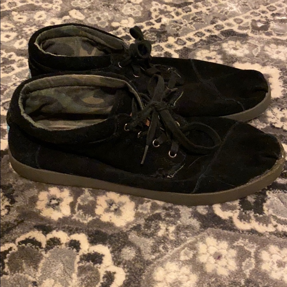 Toms suede sneakers